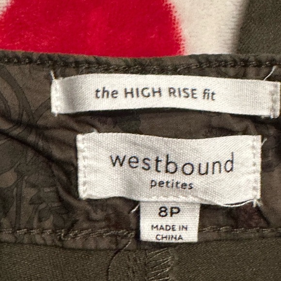 NWT Westbound Petite Size CHINO Crop
High Rise Slim - Picture 11 of 15